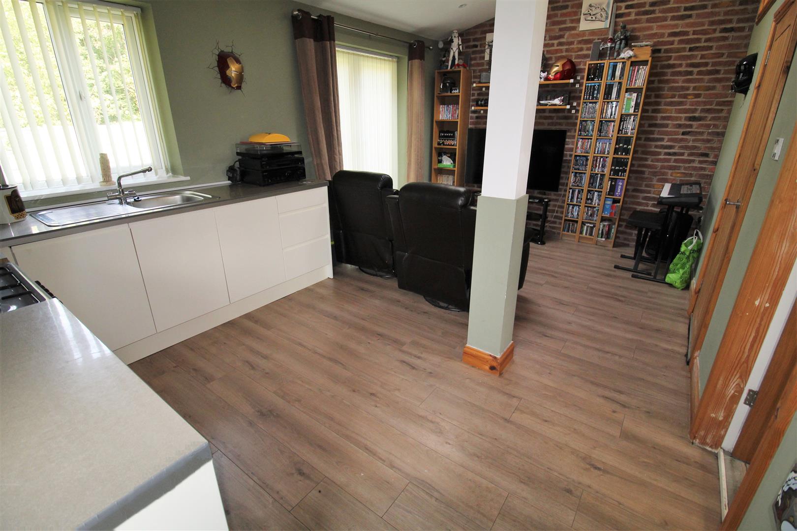 Kitchen/Sitting Room
